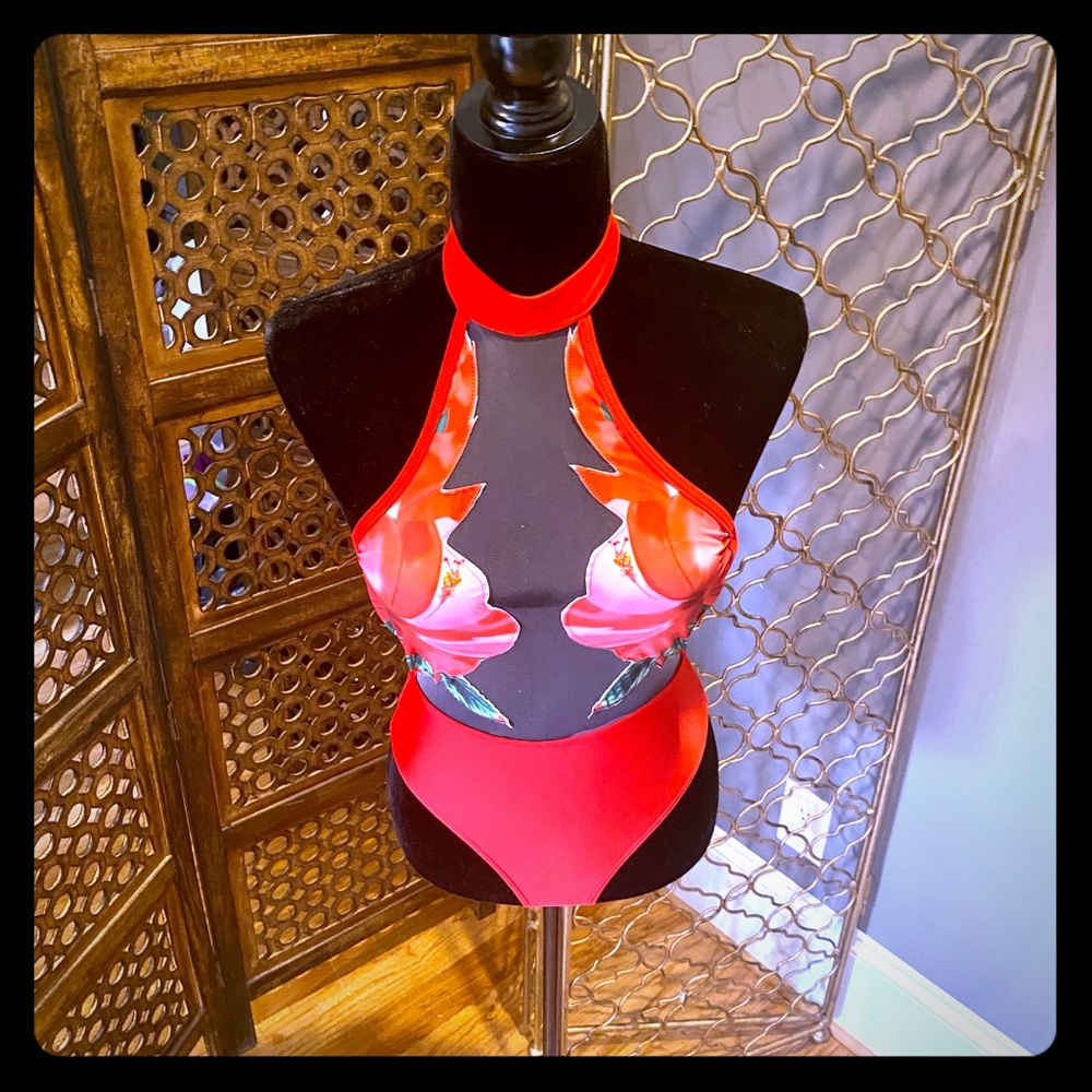 One piece swim wear extra small